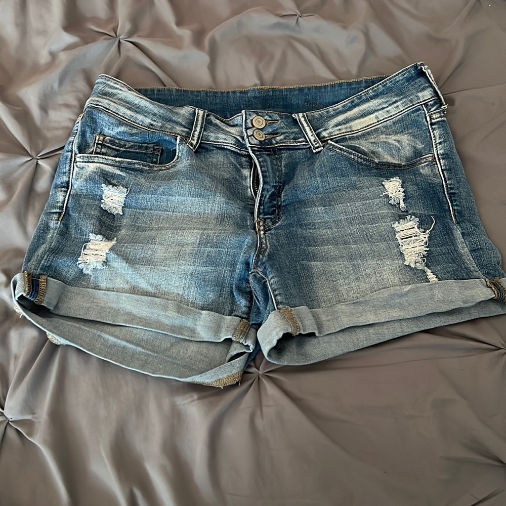 Ripped Jean Shorts Shortie